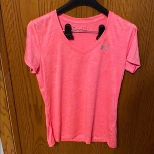 💥Under armor tee shirt